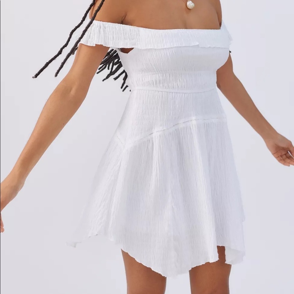 NWT Urban Outfitters Aubrey Off the Should Mini Dress